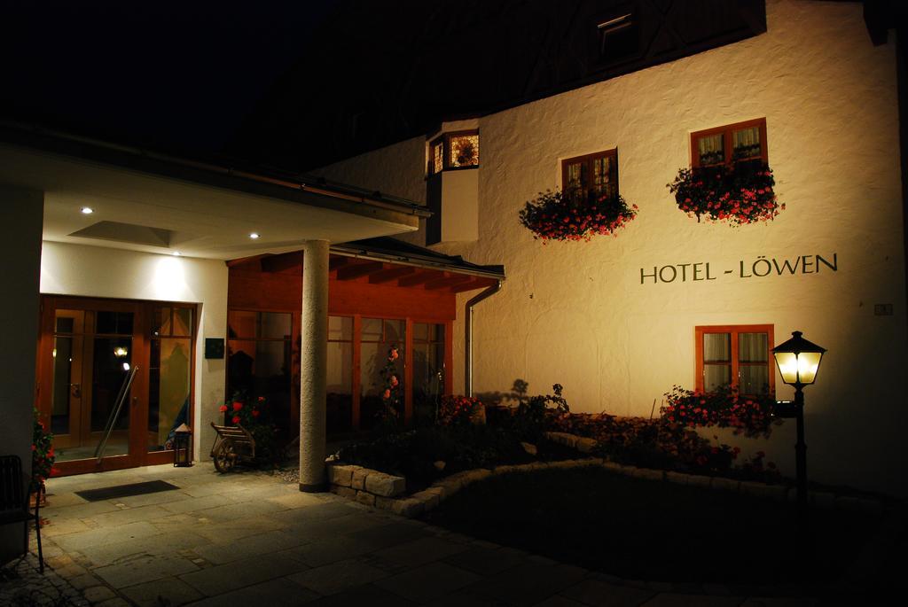 Hotel Zum Goldenen Loewen Biberwier Exterior foto